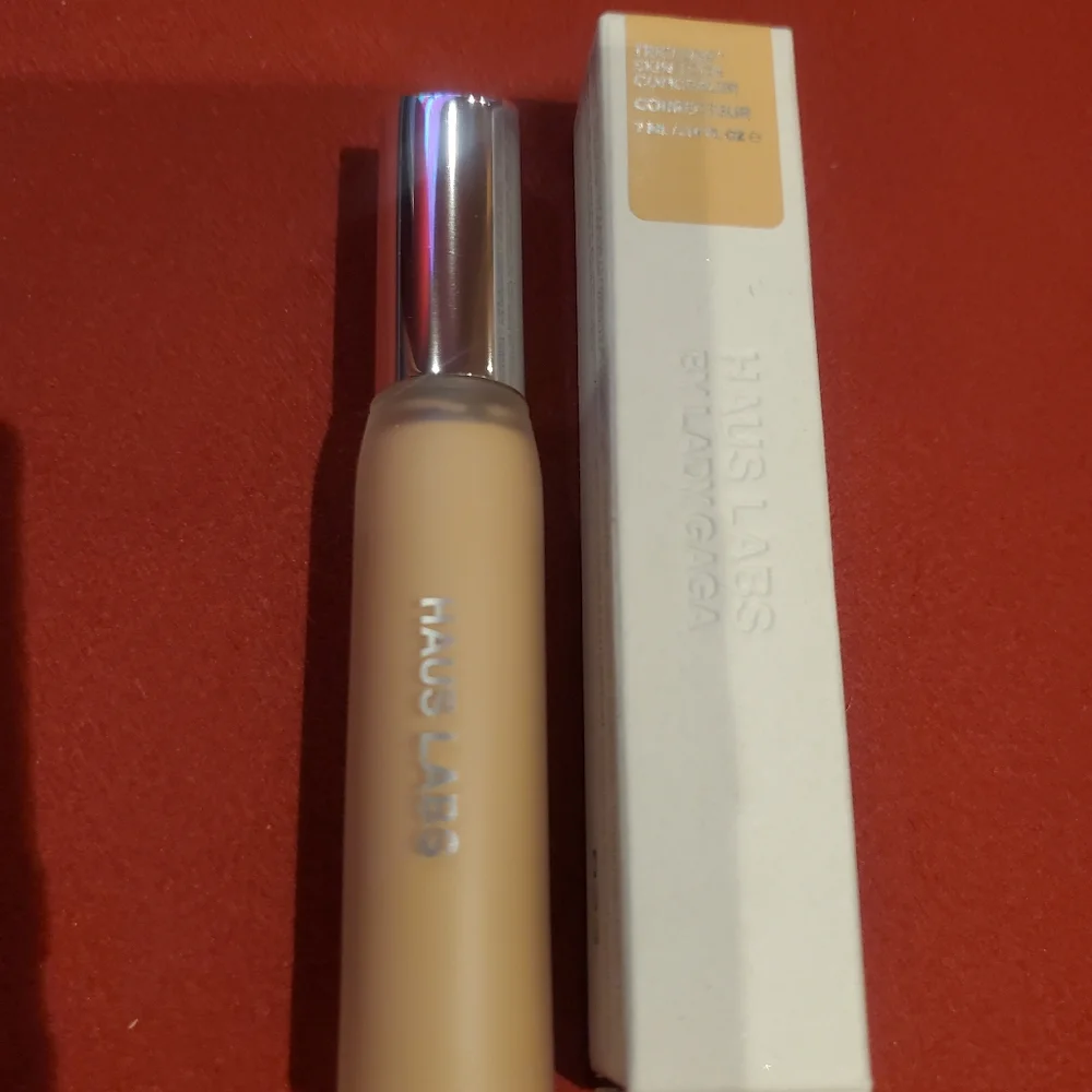 Haus Labs by Lady Gaga Triclone Skin Tech Concealer #20 Light Medium Peach. BNIB